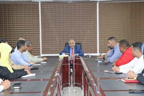 اليمن: البنك المركزي يلوح بالقائمة السوداء ضد المصارف المخالفة للمعايير الدولية