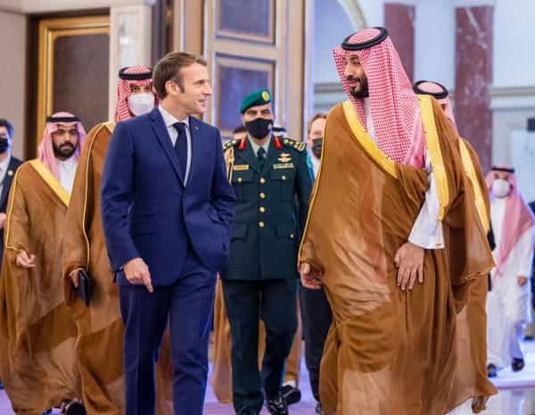 الرياض: ماكرون يعلن عن مبادرة فرنسية سعودية لمعالجة الأزمة مع لبنان