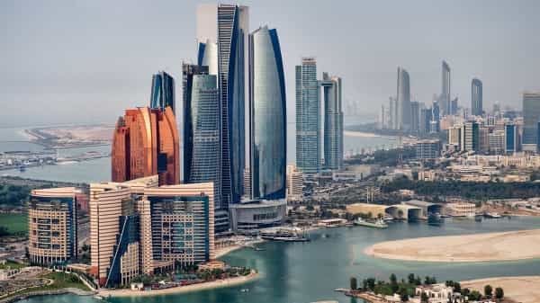 ابوظبي: الإمارات تؤكد أن تهديدات الحوثيين "لن تصبح الواقع الجديد"