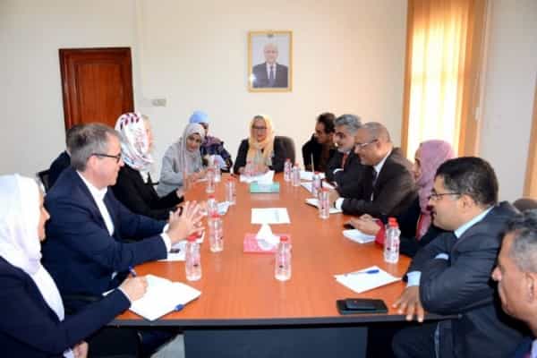 اليمن: الحكومة تدعو المانحين إلى دعم مشاريع الأمن الغذائي وتسهيل استيراد القمح