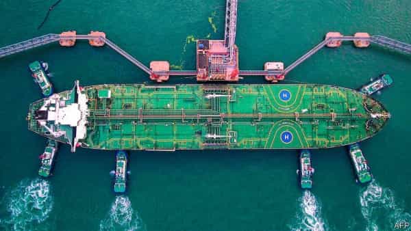 اقتصاد: النفط يتراجع 3% بفعل مخاوف الركود