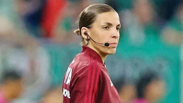 مونديال قطر: الفرنسية ستيفاني فرابار أول حكمة تقود مباراة للرجال في نهائيات كأس العالم