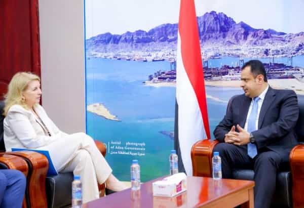 اليمن: رئيس الحكومة يطلب من"اليونيسيف"وضع المجتمع الدولي امام صورة انتهاكات الحوثيين بحق الاطفال والنساء