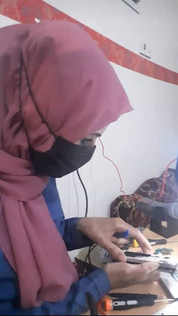 تقرير: يمنيات ملهمات.. انتصرن على الحرب بالعمل
