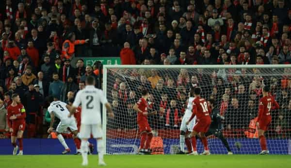 رياضة: ريال مدريد يقلب الطاولة على ليفربول ويخطو خطوة هامة نحو بلوغ ربع نهائي دوري أبطال أوروبا