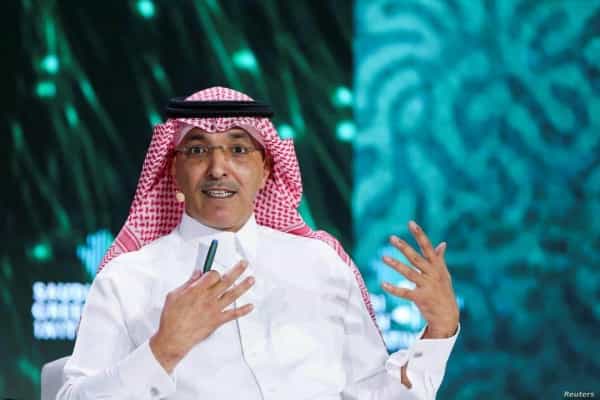 الرياض: وزير المالية السعودي يقول ان الاستثمارات السعودية في إيران قد تحدث سريعًا جدًا بعد الاتفاق