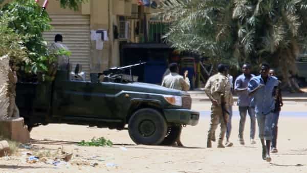 واشنطن: استئناف جهود الوساطة بالسودان مرهون بجدية طرفي النزاع