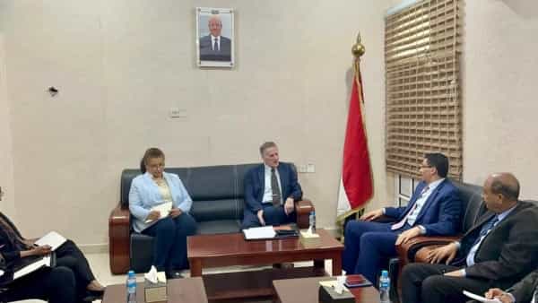 اليمن: الحكومة اليمنية تجدد مطالبتها بنقل مقر بعثة الامم المتحدة لدعم اتفاق الحديدة (اونمها) إلى منطقة محايدة