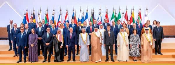 مسقط: وزراء خارجية التعاون الخليجي والاتحاد الاوروبي يؤكدون دعمهم لعملية سياسية يمنية شاملة في اليمن