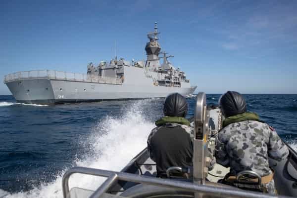 المنامة: الفرقة (153) تستنفر في البحر الأحمر ردا على التهديدات الحوثية