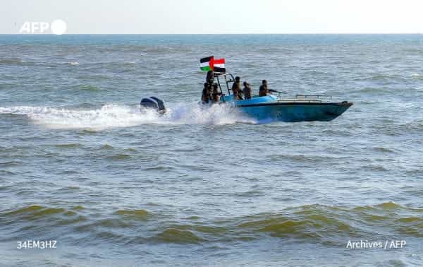 تقرير: يمنيّون يروون لحظات الخوف ليلة ضرب الغرب مواقع للحوثيين: "قامت القيامة"