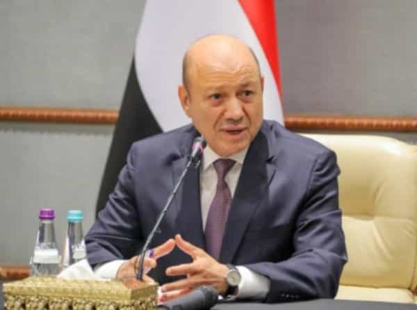 الرياض: الرئيس العليمي يشدد على ضرورة تعزيز قيم المصالحة وثقافة الإنصاف والحوار بين مكونات تعز المجتمعية