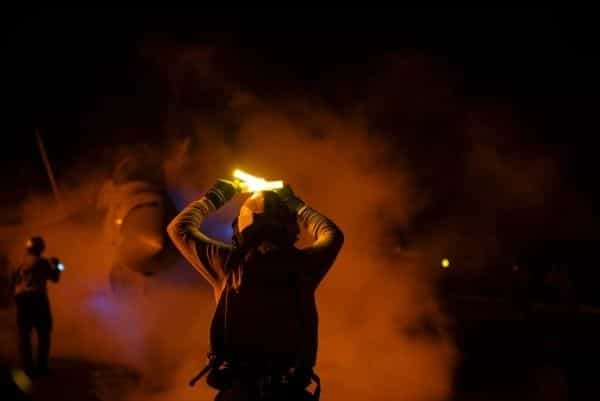 المنامة: الجيش الأميركي يدمر صاروخين بالستيين مضادين للسفن وزورقا مسيرا أطلقها الحوثيون في البحر الأحمر