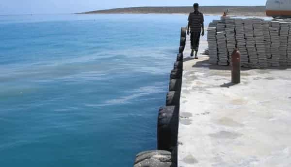 اليمن: غرق سفينة هندية قبالة سواحل سقطرى