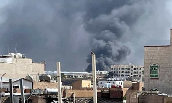 واشنطن: الولايات المتحدة تشن غارات بطائرات مقاتلة وسفن على مواقع للحوثيين في اليمن
