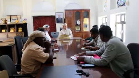 اليمن: الحكومة اليمنية تعلن ضبط سفينة إيرانية تمارس أصطياد غير شرعي في المياه الإقليمية