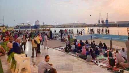 اليمن: توجيهات رئاسية بتسيير رحلات جوية مباشرة الى السودان لاجلاء الرعايا اليمنيين