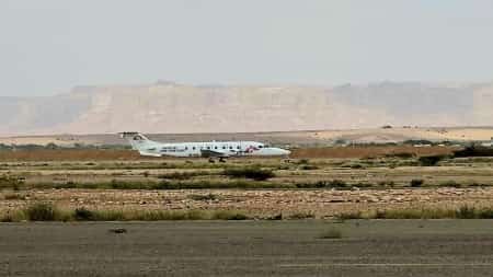 اليمن: مطار عتق يشهد مغادرة أول رحلة دولية