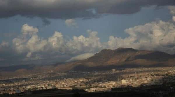 اليمن: مركز الأرصاد يعلن تشكل سحب ركامية وهطول امطار على اجزاء واسعة من البلاد