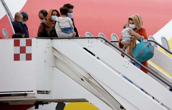 افغانستان: 13 قتيلا بهجومين انتحاريين خارج مطار كابول