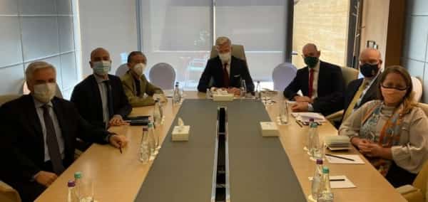 الرياض: القوى الكبرى تدعو الاطراف المتحاربة في اليمن الى "التعامل المباشر" مع المبعوث الاممي دون شروط مسبقة