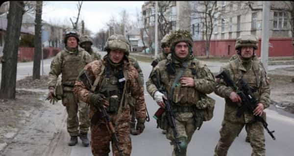 واشنطن: موسكو تدفع معظم قواتها استعدادا لهجوم اضخم نحو كييف وخاركيف