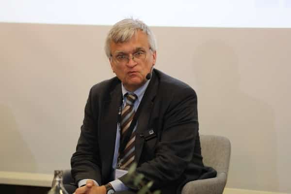 ستوكهولم: السويد تقول إنها جاهزة لاستضافة جولة مشارات سلام جديدة متى كان اليمنيون جاهزين