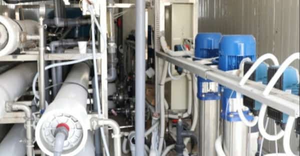 اليمن: أكثر من 20 ألف مستفيد من محطة لتحلية المياه في سيئون