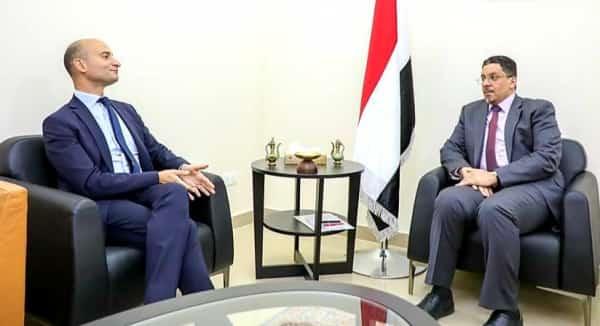 الرياض: الحكومة اليمنية تتوعد جماعة الحوثي بدفع كلفة باهظة لعدوانها ورفض مساعي احلال السلام