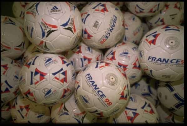 رياضة: اليمن يحصل على 30 ألف كرة من الفيفا