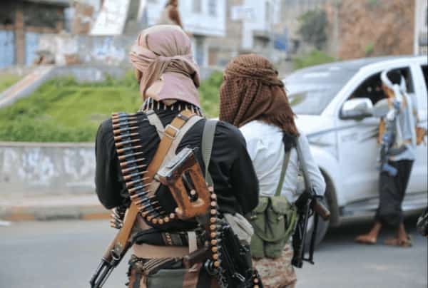 أمستردام: أكثر من 13 ألف حادثة انتهاك للمدنيين باليمن في "نقاط الموت" والحوثيين يتصدرون القائمة