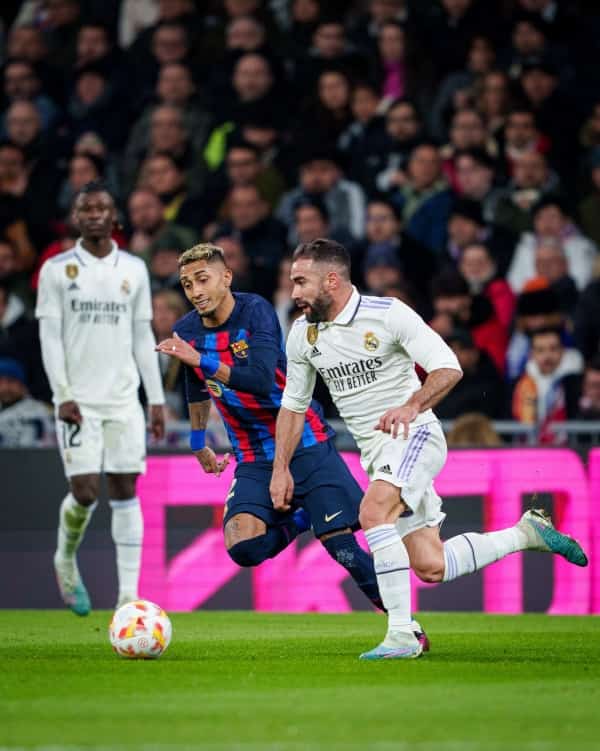 رياضة: برشلونة يفوز على ريال مدريد في كلاسيكو كأس الملك