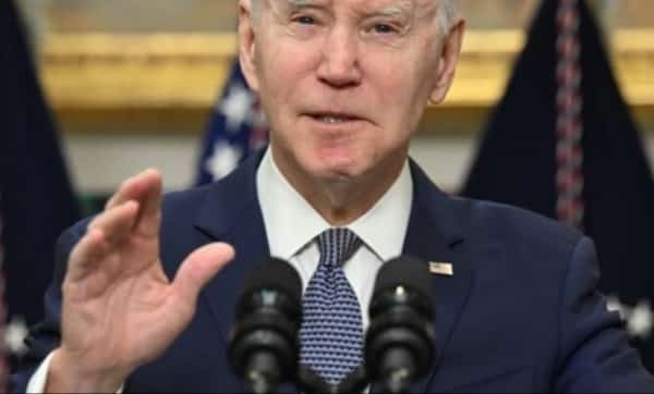 واشنطن: الرئيس الامريكي يتعهد القيام "بكل ما هو ضروري" للحفاظ على النظام المصرفي