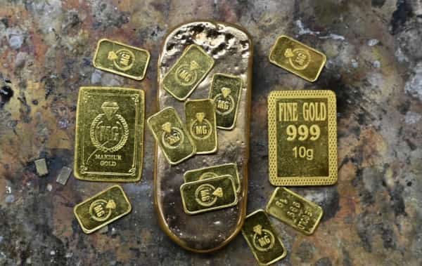 اقتصاد: الذهب يرتفع مع تلميح الفدرالي الأميركي لوقف رفع الفائدة