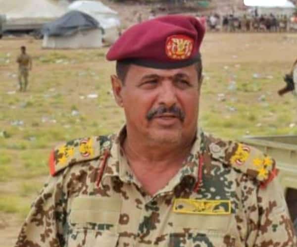 اليمن: مقتل قائد الدفاع الساحلي وأحد مرافقيه في حادث مروري بمحافظة أبين