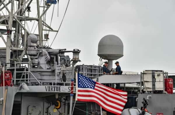 واشنطن: أمريكا قد تضع قوات على السفن التجارية في الشرق الأوسط لردع إيران