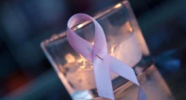 تكنولوجيا: استخدام الذكاء الاصطناعي في فحص سرطان الثدي يقلل عبء العمل البشري إلى النصف