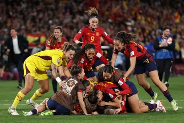 مونديال السيدات: إسبانيا تتغلب على إنكلترا بالنهائي وتحرز لقب كأس العالم لأول مرة في تاريخها