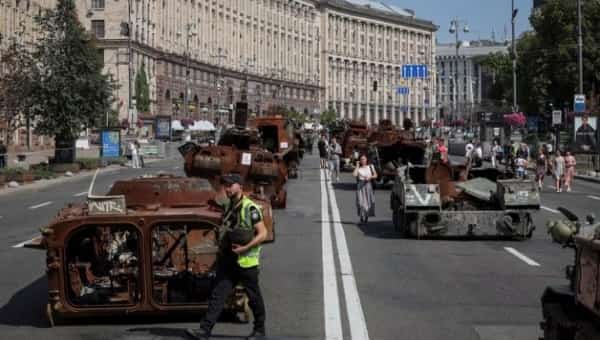 موسكو: إغلاق ثلاثة مطارات في العاصمة بعد هجمات مسيّرات أوكرانية