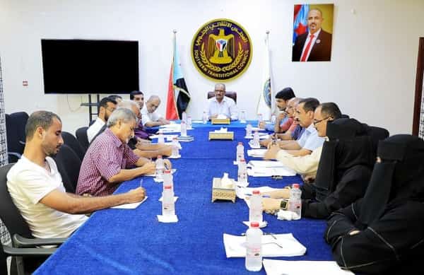 اليمن: الانتقالي يتهم الحكومة بممارسة "حرب خدمات" ويؤكد دعمه للاحتجاجات السلمية