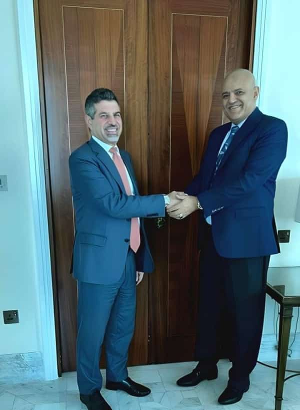 اليمن: محافظ تعز يدعو المجتمع الدولي للضغط على الحوثيين لإنهاء الحصار عن المدينة وفتح الطرق منها وإليها