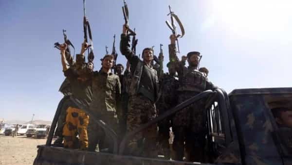 الرياض: الجيش السعودي في "حالة تأهبٍ قصوى" بعد اشتباكات مع جماعة الحوثيين في اليمن أسفرت عن مقتل أربعة