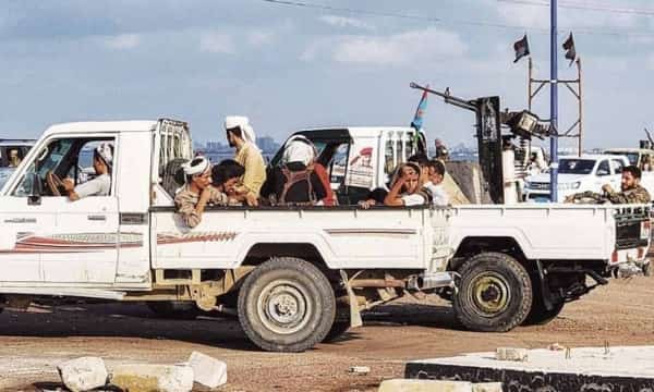 اليمن: تجدد المعارك في أكثر من جبهة بعد تهدئة لعام ونصف: ما احتمالات انزلاق البلاد لجولة أخرى من الصراع؟