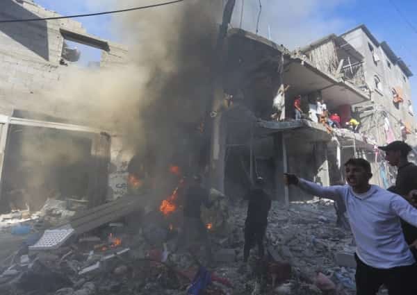 طوفان الأقصى: مقتل أكثر من 12 ألف شخص بغارات إسرائيلية على غزة