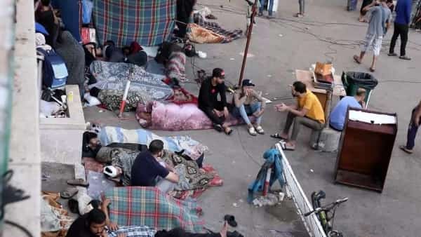 طوفان الأقصى: الجيش الإسرائيلي يطالب بإخلاء مستشفى الشفاء في غزة خلال ساعة واحدة 