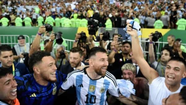 تصفيات مونديال 2026: الأرجنتين تكبّد البرازيل أول خسارة على أرضها بتاريخ التصفيات