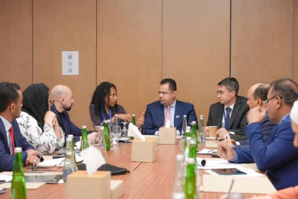 دبي: الحكومة المعترف بها تحث المجتمع الدولي لمضاعفة دعمه لليمن لتمكينه من الصمود والتكيف مع تغير المناخ