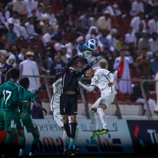 الرياض: الرئيس العليمي يبارك للمنتخب اليمني للناشئين فوزه ببطولة غرب آسيا لكرة القدم