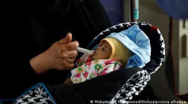 تقرير: التصعيد في البحر الأحمر يضع اليمنيين بين الخوف والحذر