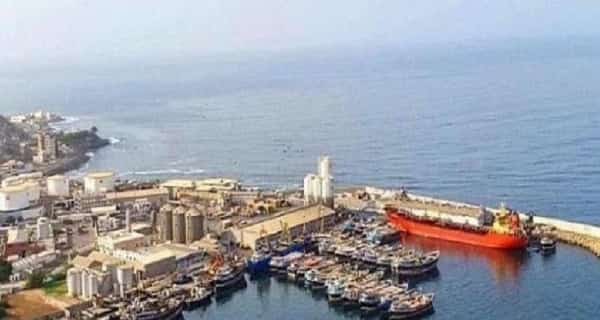 اطار: اليمن ينهي عاماً من الحرب الاقتصادية بتطلعات لتحقيق السلام